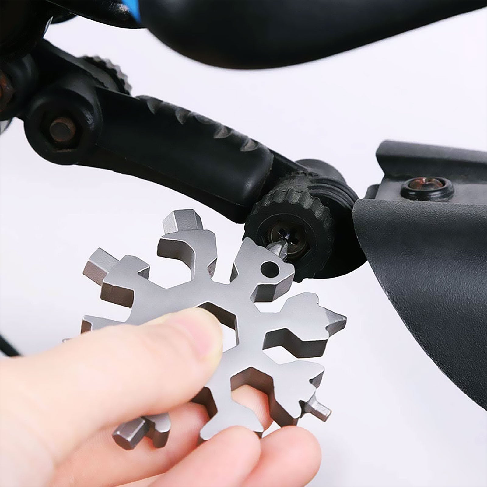 Duoupa 18-in-1 Snowflake Multi Tool, Stainless Steel Snowflake Bottle Opener/Flat Phillips Screwdriver Kit/Wrench, Durable and Portable, Great Gift
